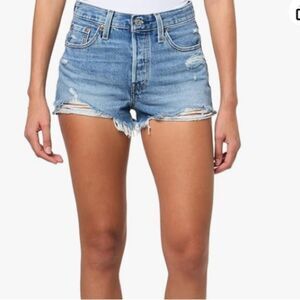Levi's Women's 501 Original Shorts Distressed,   Blue, size 31, NWT